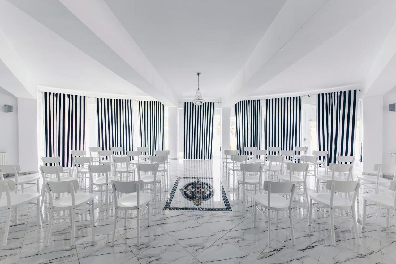 Youness Wellness Clinic & Retreats Mereni  Exterior foto