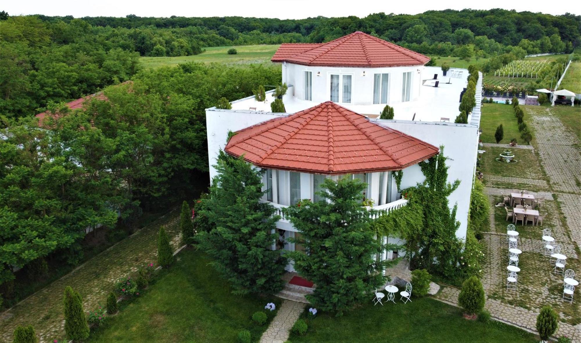 Youness Wellness Clinic & Retreats Mereni  Exterior foto